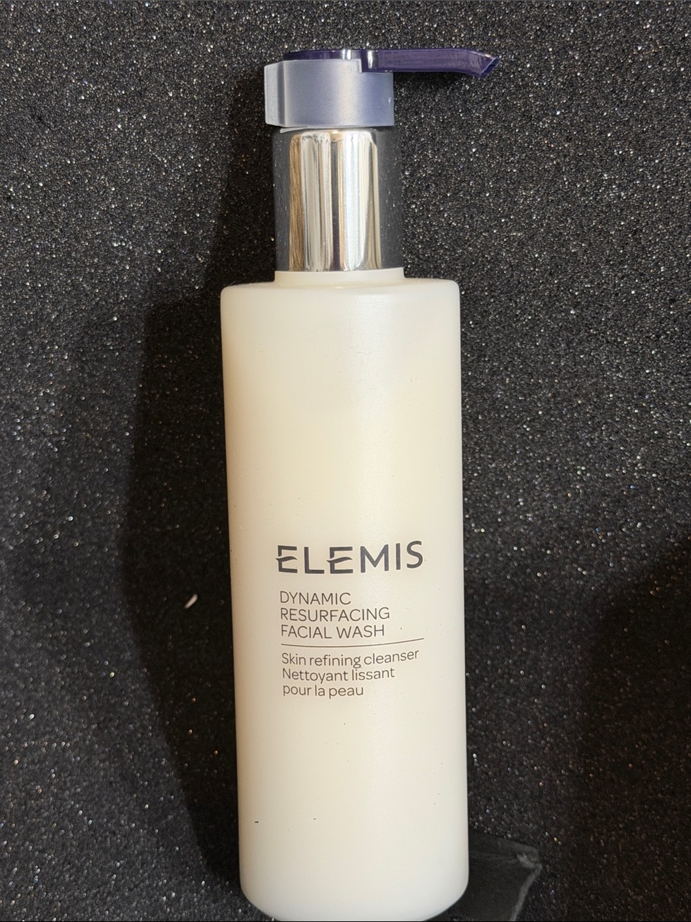 ELEMIS Cream and Purple Pump Dynamic Resurfacing Facial Wash